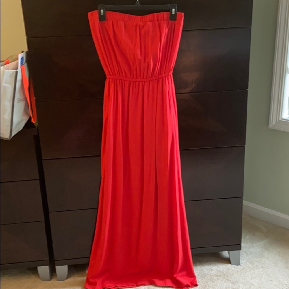 Gorgeous red splendid maxi strapless dress